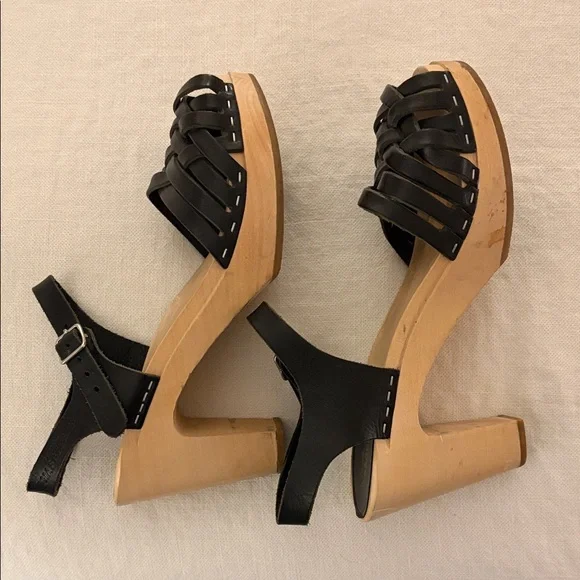 Swedish Hasbeens Black Leather Clogs/ Heels - Picture 6 of 9